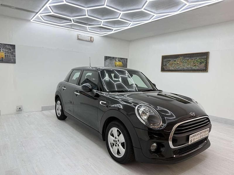 Usata Mini One D Business 95 CV (69 kW) 2019 Nero Utilitaria