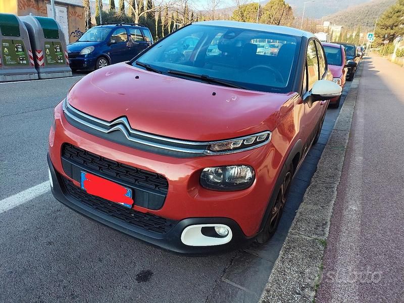 Usata Citroën C3 Shine 75 CV (55 kW) 2017 Arancione Berlina