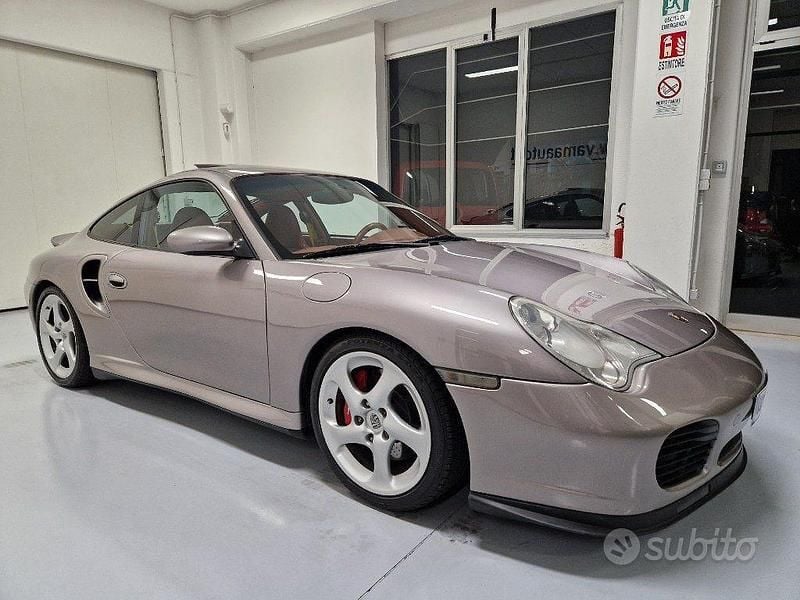 Usata Porsche 996 Turbo 420 CV (308 kW) 2002 Grigio Coupé