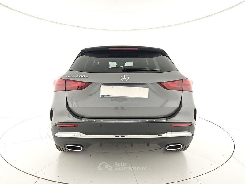Usata Mercedes GLA200 AMG Line Premium 150 CV (110 kW) 2025 Gray SUV