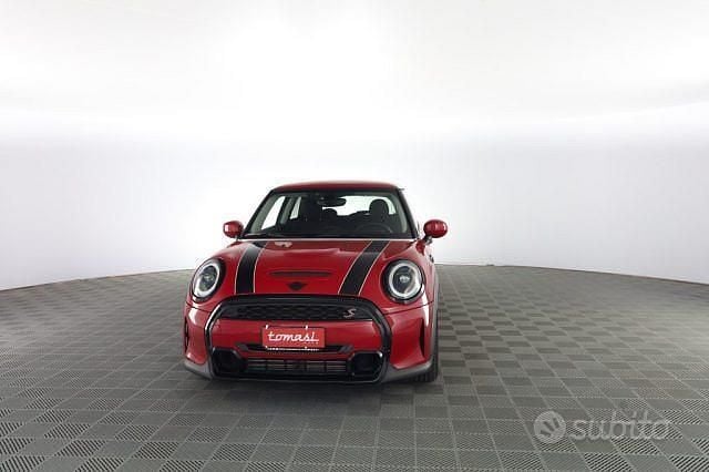 Usata Mini Cooper S Resolute Edition 178 CV (130 kW) 2023 Rosso Utilitaria