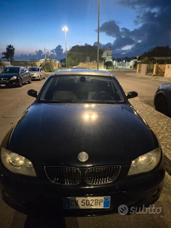 Usata BMW 120 163 CV (119 kW) 2005 Nero Utilitaria