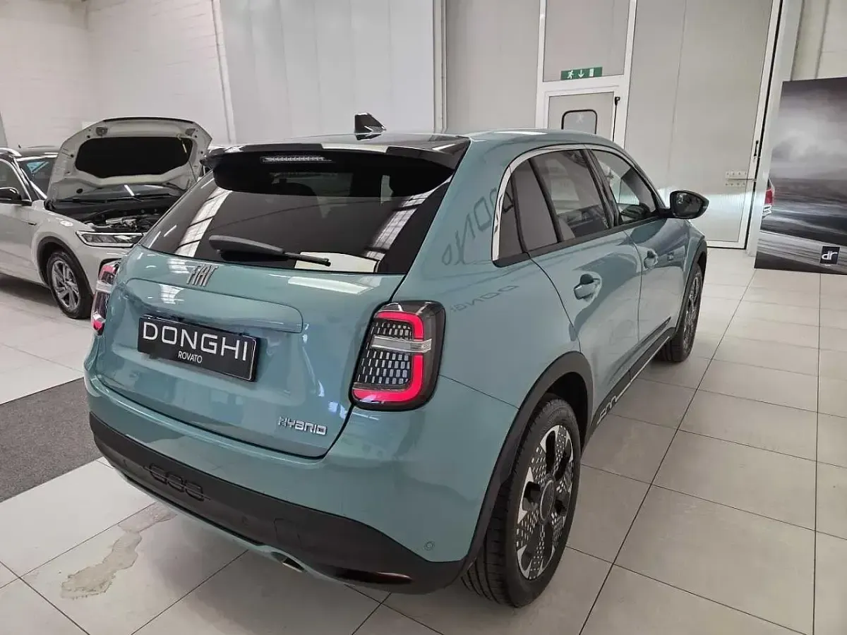 Usata Fiat 600 La Prima 101 CV (74 kW) 2025 Blu SUV