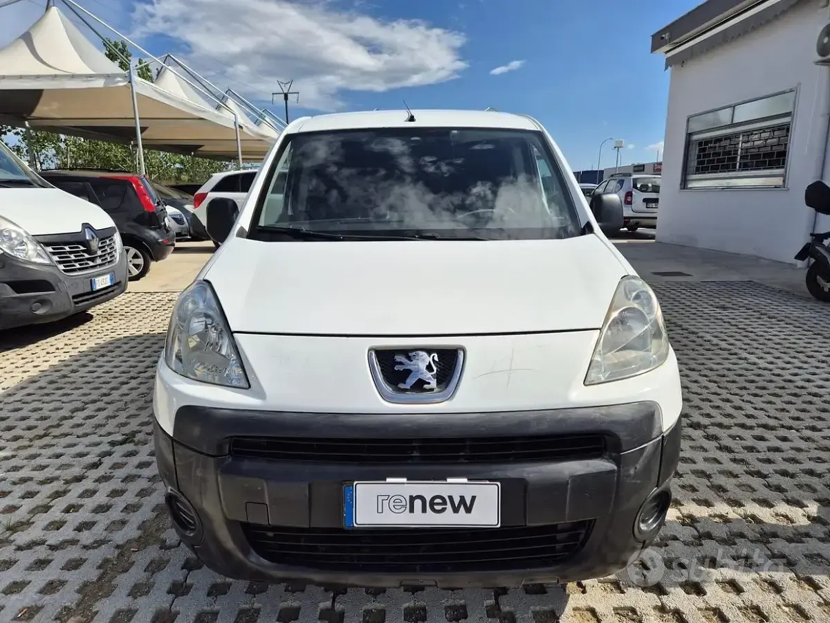 Usata Peugeot Partner 90 CV (66 kW) 2010 Monovolume