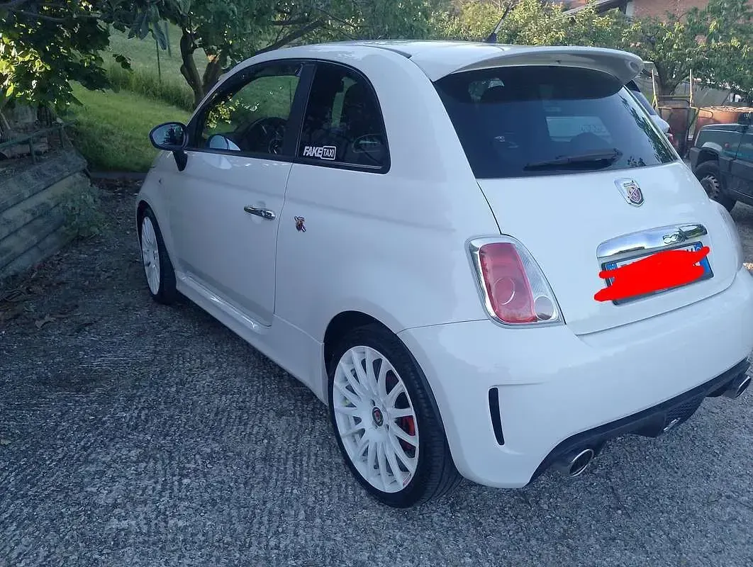 Usata Abarth 500 135 CV (99 kW) 2009 Utilitaria