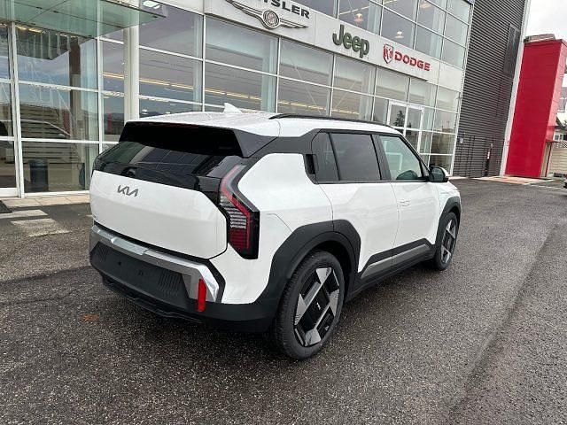 Nuova Kia EV3 Earth 60 kW (82 CV) 2025 Bianco perlato SUV