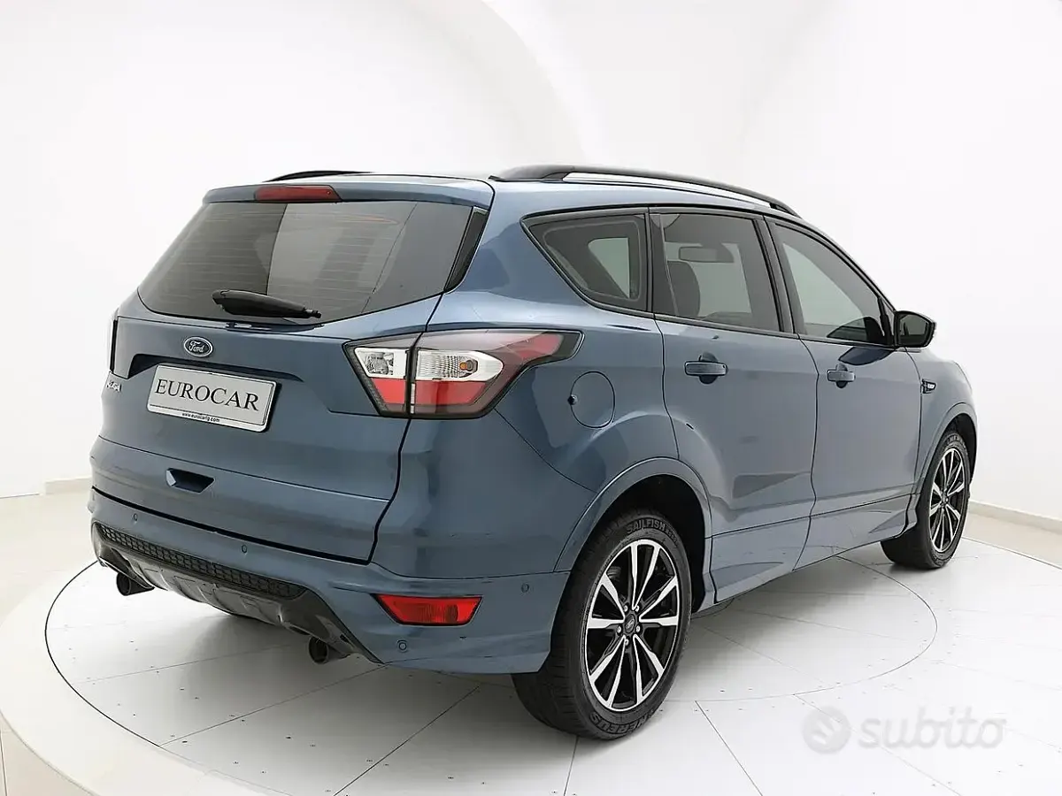 Usata Ford Kuga ST-Line 120 CV (88 kW) 2019 Nero SUV