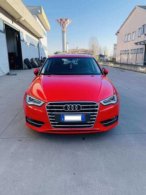 Usata Audi A3 Ambiente 150 CV (110 kW) 2013 Rosso Berlina