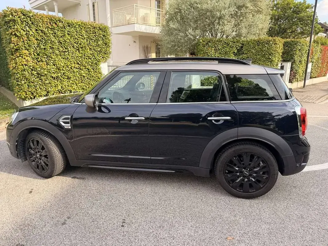 Usata Mini Cooper Countryman Business 136 CV (100 kW) 2019 Blu/azzurro SUV