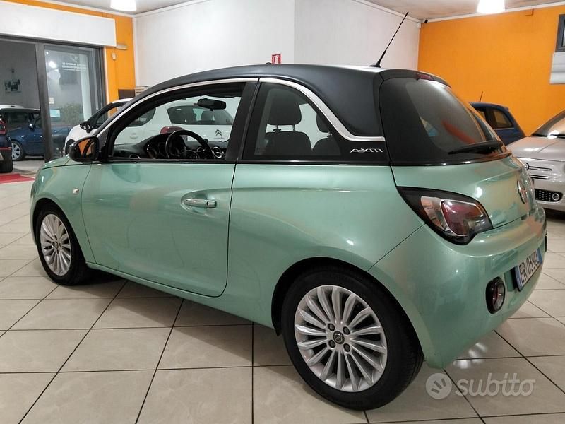 Usata Opel Adam 70 CV (51 kW) 2013 Verde Utilitaria
