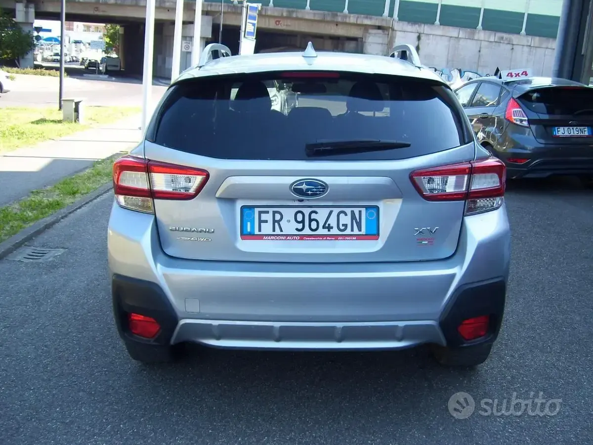 Usata Subaru XV Premium 156 CV (114 kW) 2018 Grigio SUV