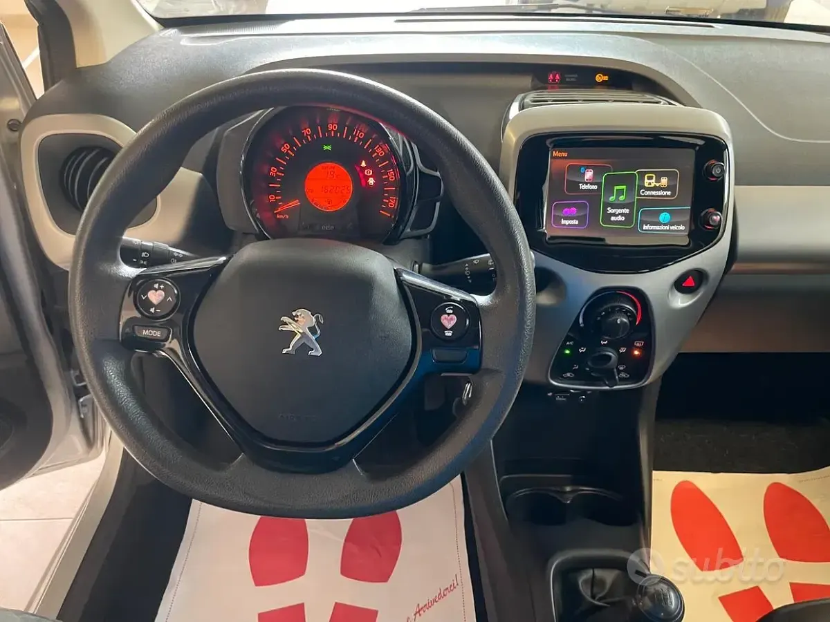 Usata Peugeot 108 Allure 69 CV (50 kW) 2015 Grigio Berlina