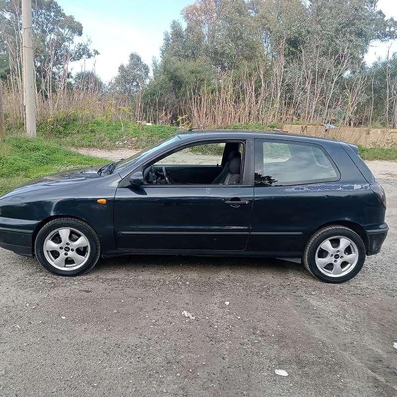 Usata Fiat Bravo 105 CV (77 kW) 2000 Nero Utilitaria