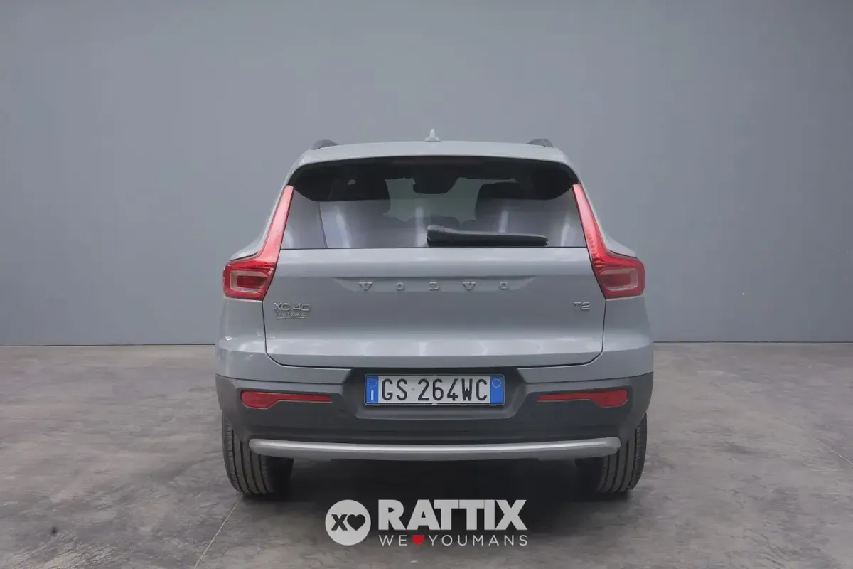 Usata Volvo XC40 129 CV (94 kW) 2024 Grigio SUV