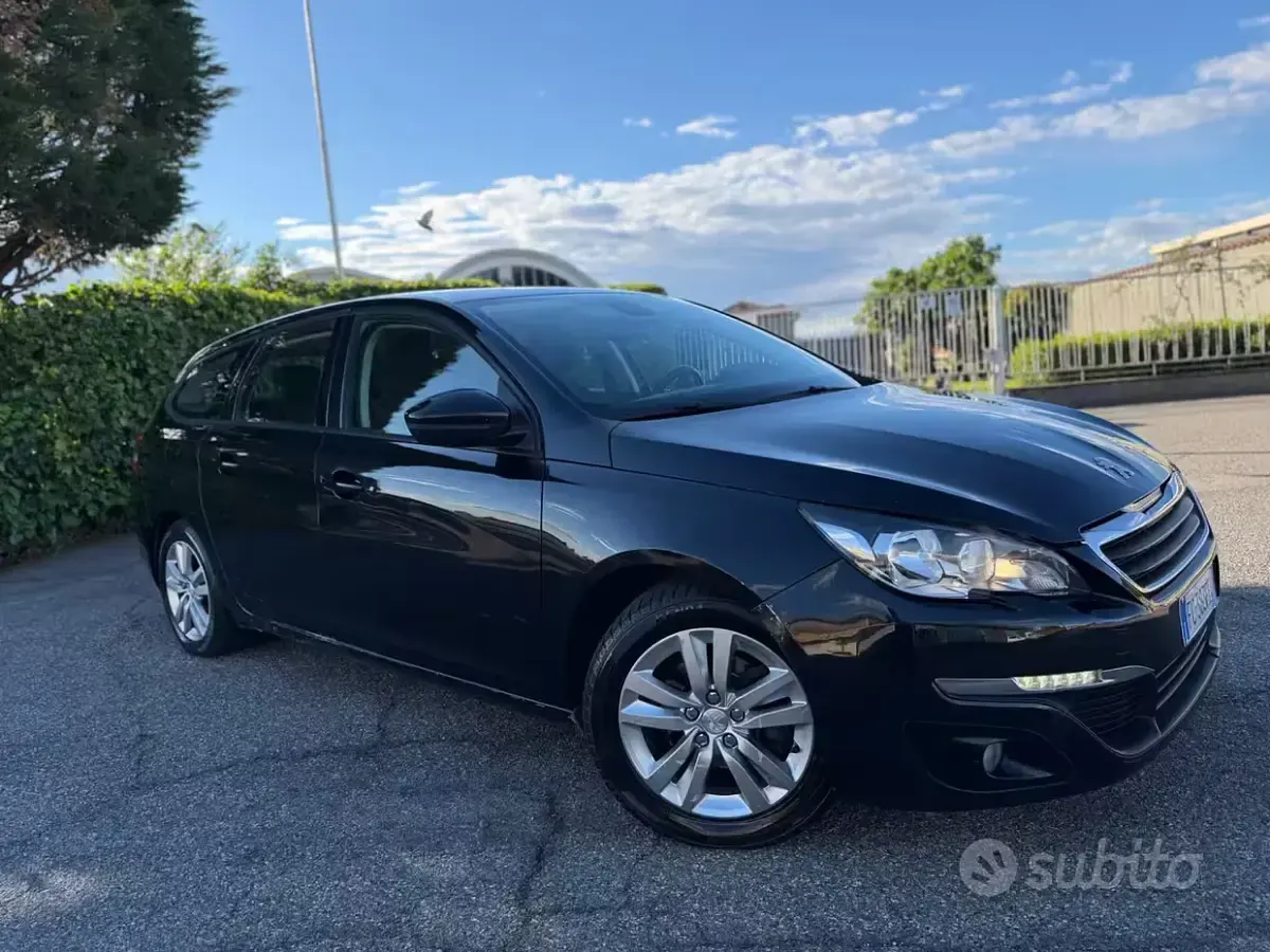 Usata Peugeot 308 Business-Line 120 CV (88 kW) 2015 Nero Station wagon