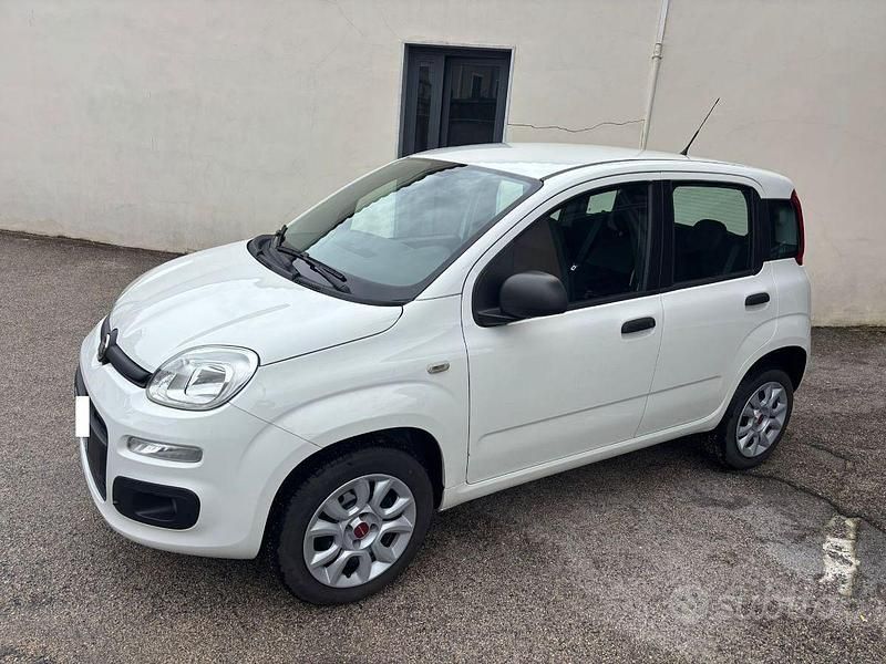 Bianco Usata 2019 Fiat Panda Easy Tre volumi | 7500 € (Ottimo prezzo) - Immagine 1/4