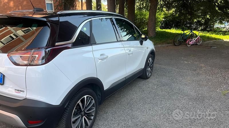 Usata Opel Crossland X Innovation 131 CV (96 kW) 2018 Bianco SUV