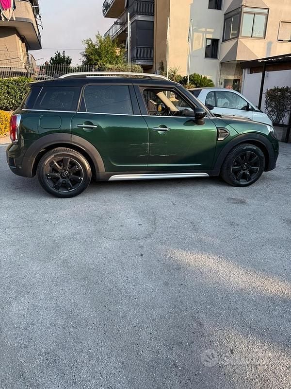 Usata Mini Countryman 111 CV (81 kW) 2017 Verde SUV