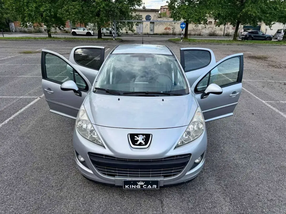 Usata Peugeot 207 Active 95 CV (69 kW) 2011 Grigio Berlina