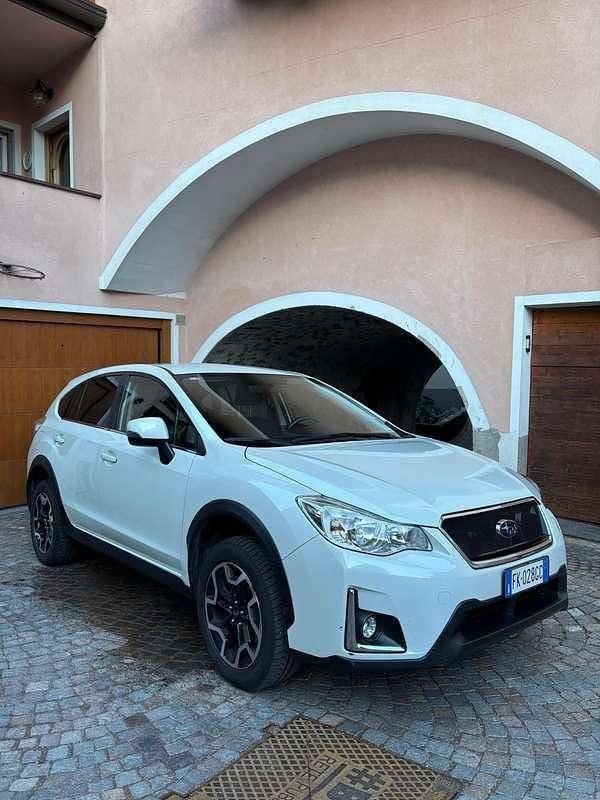 Usata Subaru XV Style 114 CV (83 kW) 2017 Bianco SUV