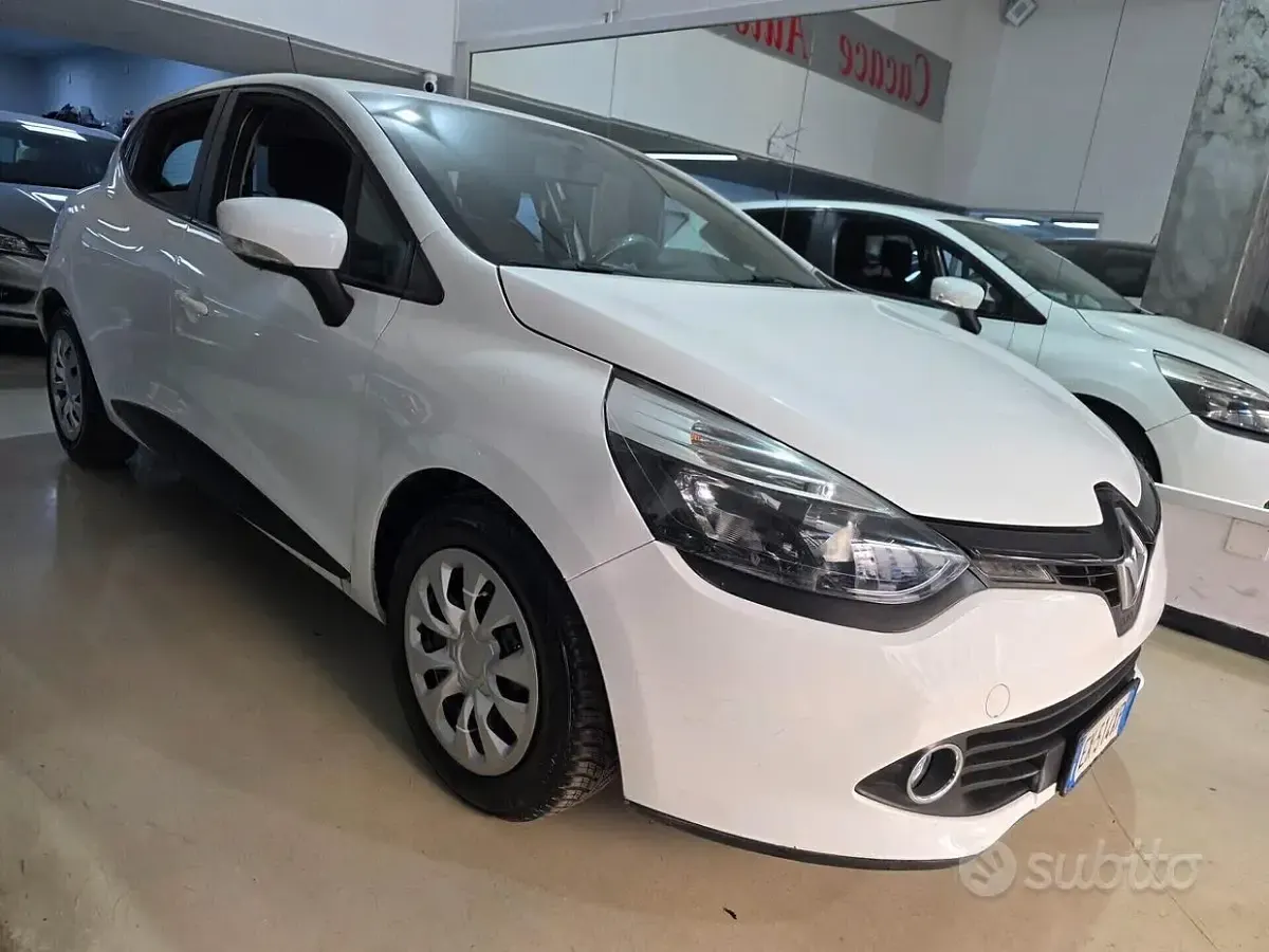 Usata Renault Clio IV 73 CV (53 kW) 2014 Bianco Berlina