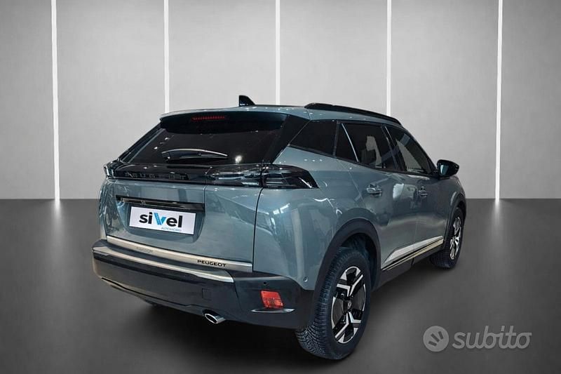 Usata Peugeot 2008 Allure 130 CV (95 kW) 2024 Grigio SUV
