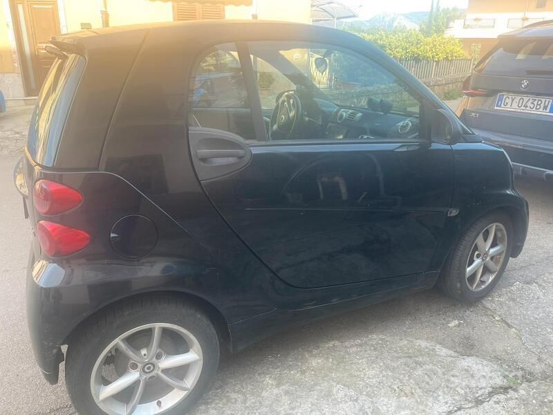 Usata Smart ForTwo Coupé 71 CV (52 kW) 2011 Utilitaria