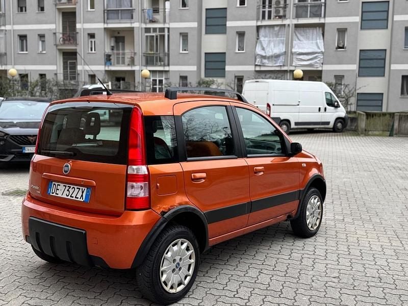 Usata Fiat Panda 4x4 Climbing 60 CV (44 kW) 2007 Other Utilitaria