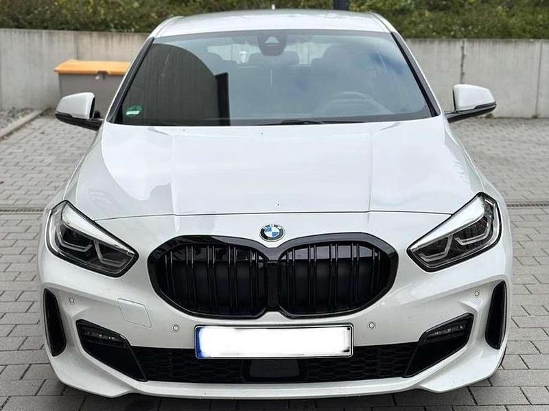 Usata BMW 120 M Sport 190 CV (139 kW) 2024 Bianco Utilitaria
