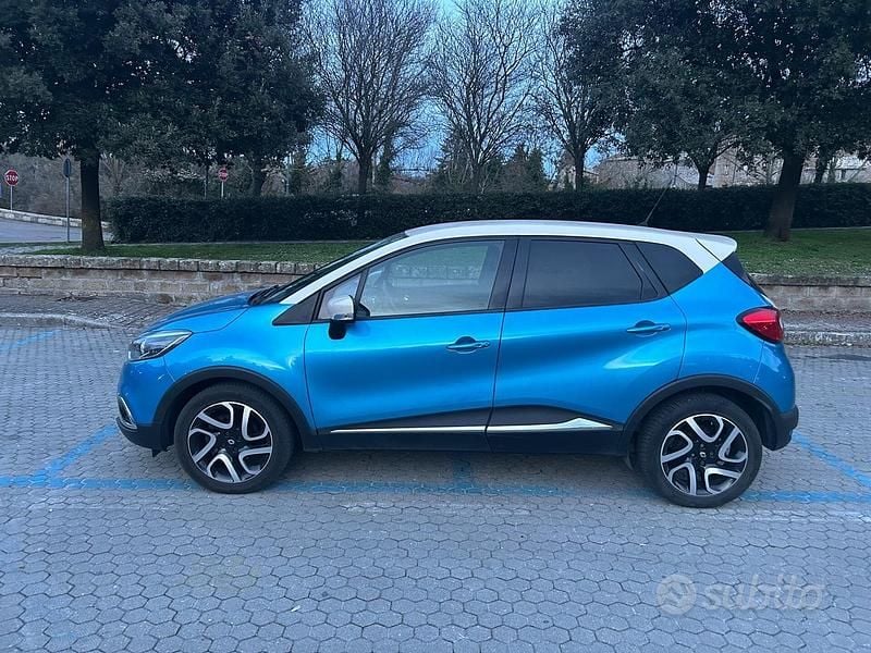 Usata Renault Captur 90 CV (66 kW) 2014 Blu SUV