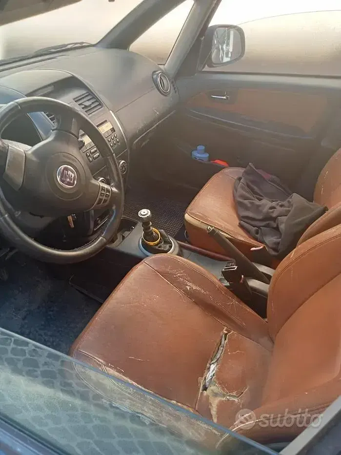Usata Fiat Sedici 120 CV (88 kW) 2008 SUV