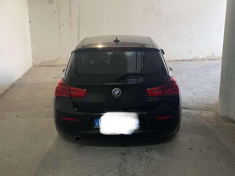 Usata BMW 116 Efficient Dynamics 116 CV (85 kW) 2015 Nero Utilitaria