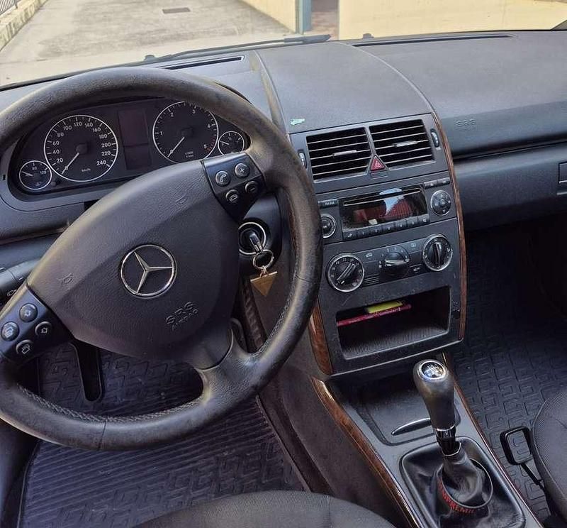 Usata Mercedes A180 Elegance 109 CV (80 kW) 2006 Monovolume