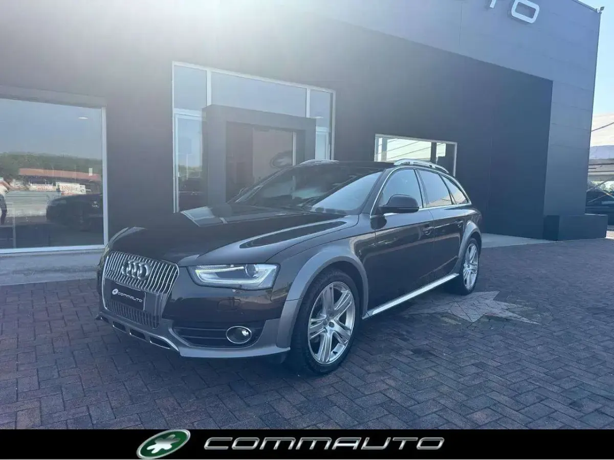 Usata Audi A4 Allroad Advanced 190 CV (139 kW) 2015 Nero Station wagon