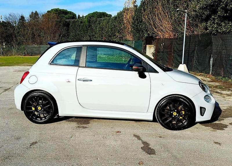 Usata Abarth 595C Turismo 165 CV (121 kW) 2019 Cabrio