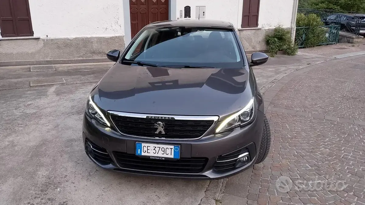 Usata Peugeot 308 131 CV (96 kW) 2021 Grigio Station wagon
