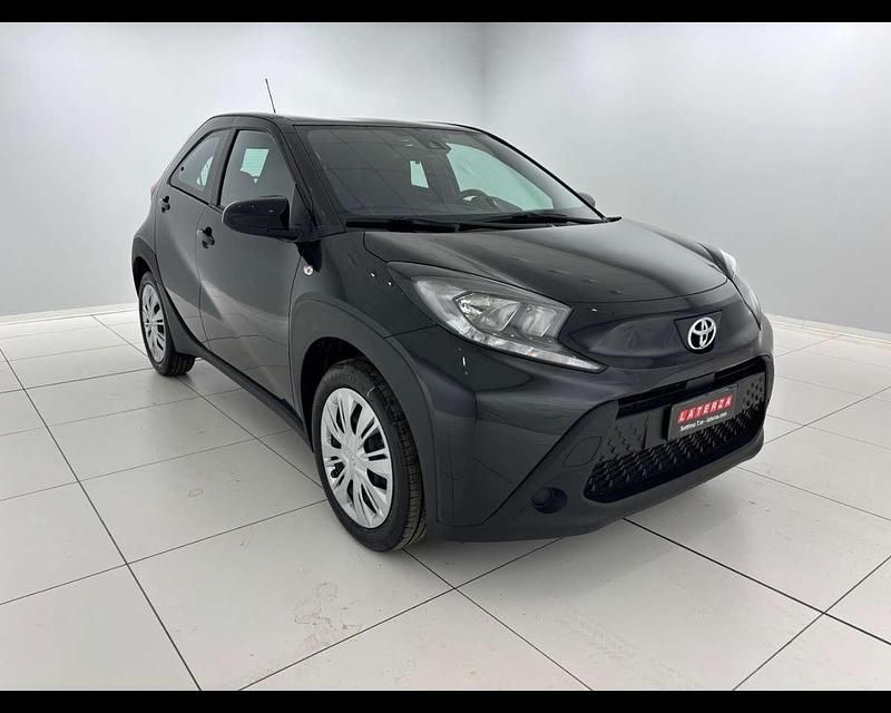 Nuova Toyota Aygo X Active 72 CV (52 kW) 2025 Black met SUV