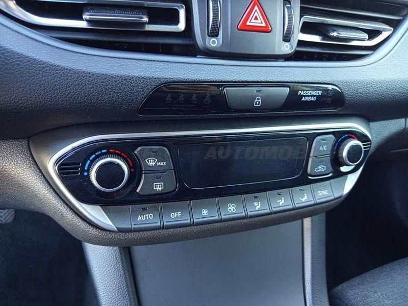 Usata Hyundai i30 Prime 120 CV (88 kW) 2023 Grigio Station wagon