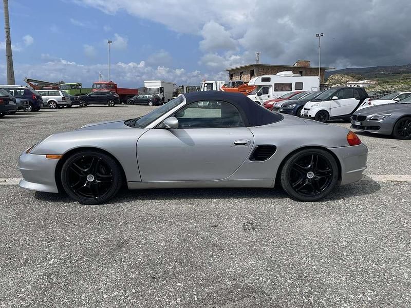 Usata Porsche 986 Boxster 220 CV (161 kW) 2001 Grigio Cabrio