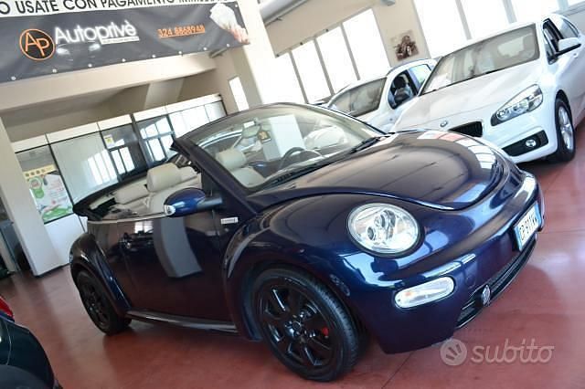Usata VW New Beetle Cabriolet 103 CV (75 kW) 2004 Blu/azzurroblu Cabrio