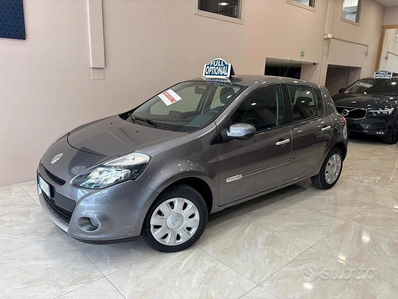 Usata Renault Clio IV 75 CV (55 kW) 2012 Grigio Berlina