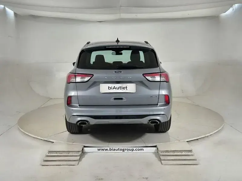 Usata Ford Kuga ST-Line 224 CV (164 kW) 2022 Grigio SUV