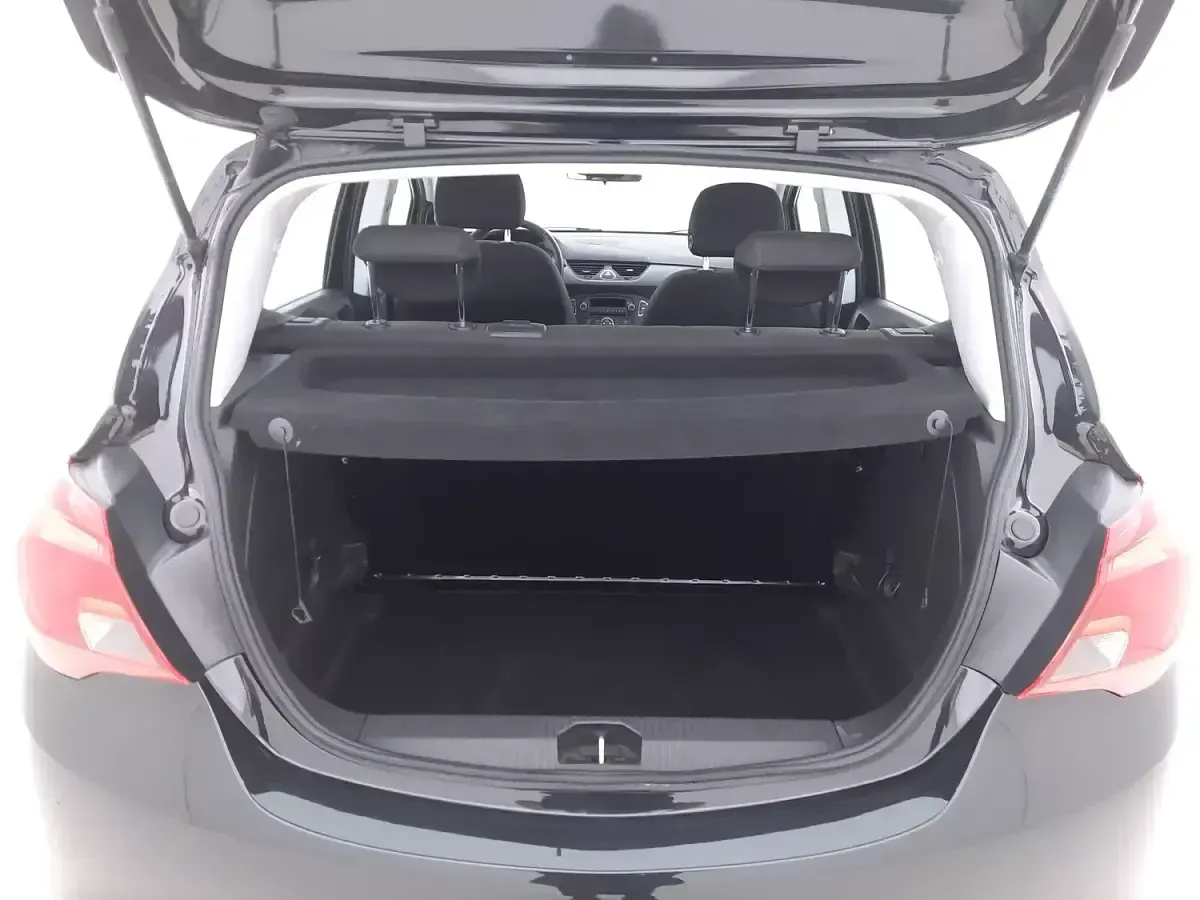 Usata Opel Corsa 90 CV (66 kW) 2018 Neronero Utilitaria