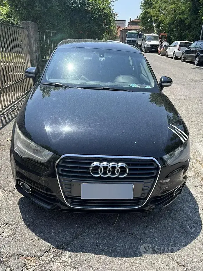 Usata Audi A1 Sportback 122 CV (89 kW) 2012 Nero Utilitaria
