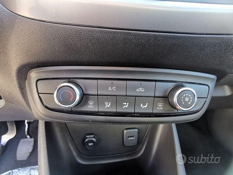 Usata Opel Crossland Edition 110 CV (80 kW) 2024 Nero SUV