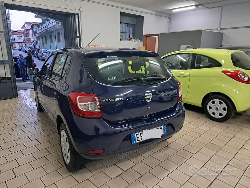 Usata Dacia Sandero 75 CV (55 kW) 2013 Blu Berlina
