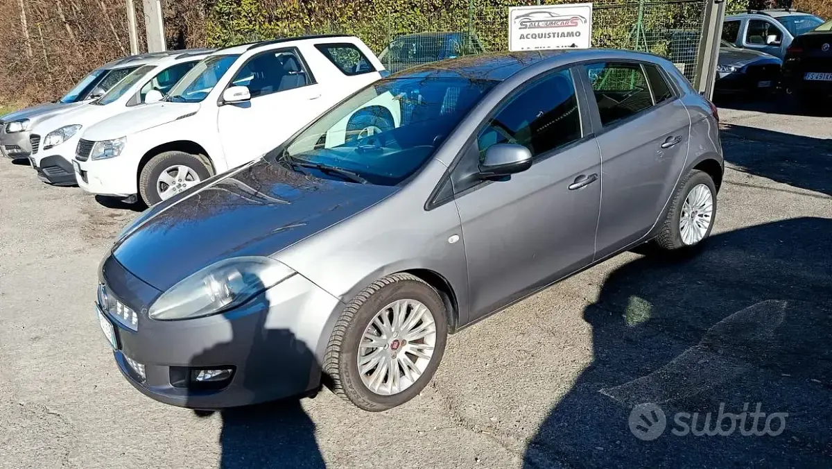 Usata Fiat Bravo Dynamic 105 CV (77 kW) 2011 Utilitaria