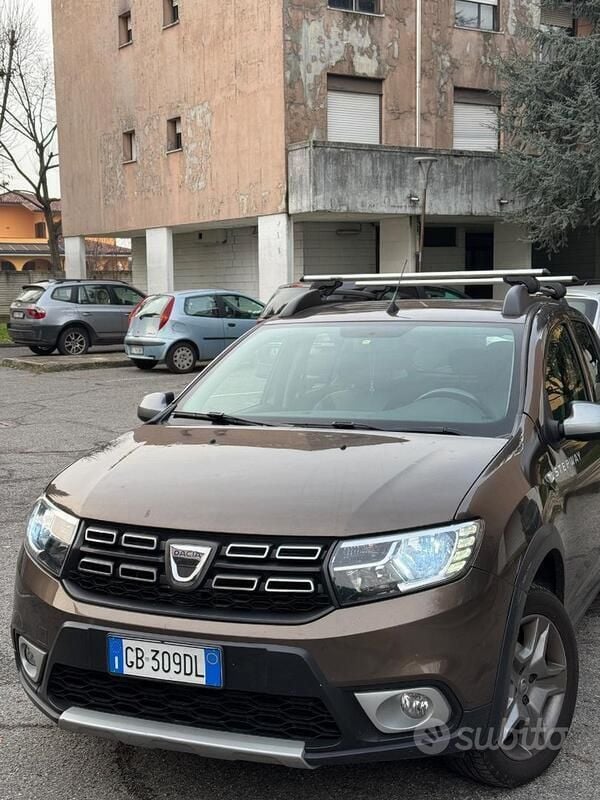 Usata Dacia Sandero 101 CV (74 kW) 2020 Utilitaria