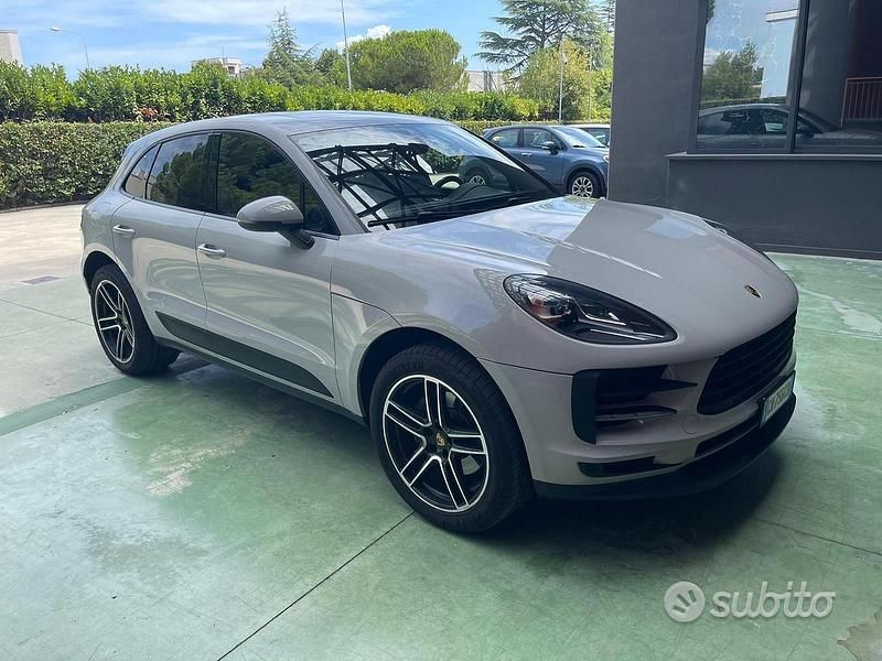 Usata Porsche Macan 245 CV (180 kW) 2019 Argento SUV