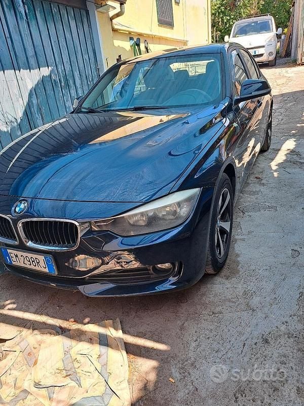 Usata BMW 320 163 CV (119 kW) 2012 Blu Berlina